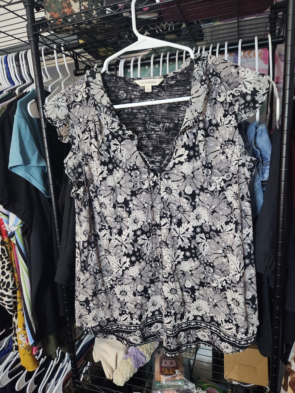 Lucky Brand Black & White Floral V-Neck Ruffle Blouse